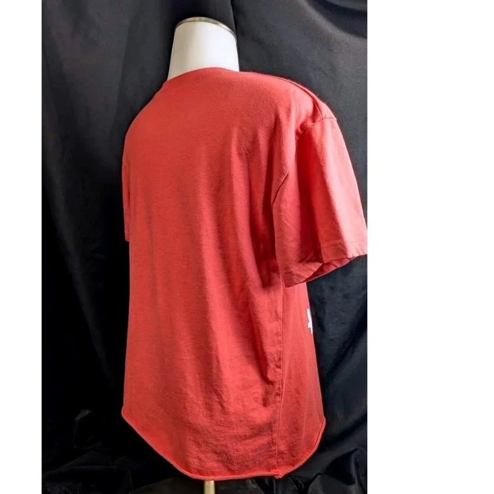 Sanrio Hello‎ Kitty Graphic T-Shirt ~ Junior's Size Small~Red Apple~Short Sleeve